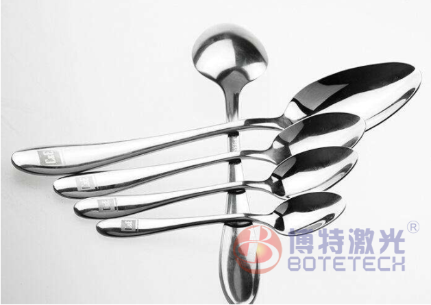 不銹鋼光纖激光焊接機(jī)改良金屬餐具環(huán)保無(wú)害功不可沒(méi)