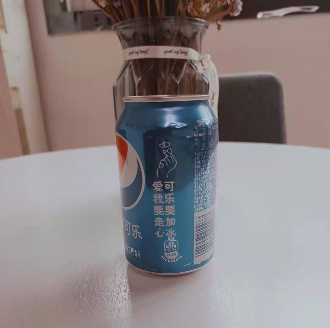 光纖激光打標(biāo)機(jī)DIY可樂(lè)瓶私人訂制利器